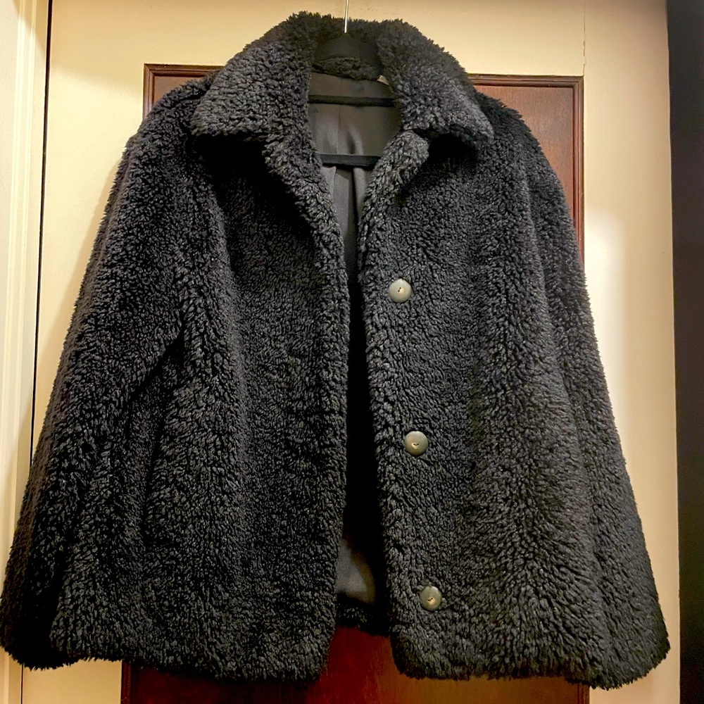 Vince - Chic Black Faux Fur Jacket